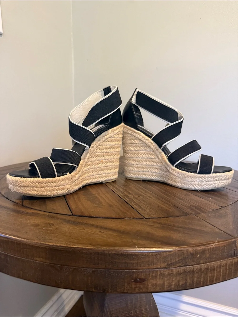 Steve Madden Black Espadrille Wedge Sandals with Cream Jute Platform